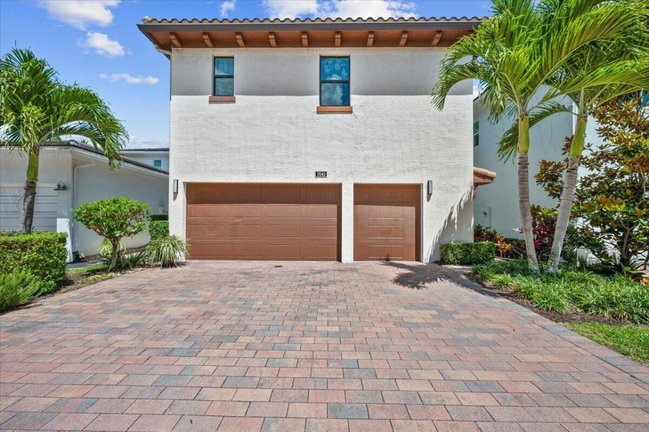7041 Edison Place, Palm Beach Gardens, FL 33418 Photo