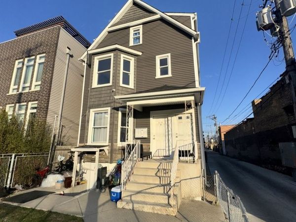 5015 N Kimberly Avenue , Chicago, IL 60630