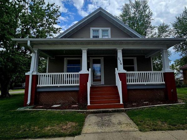134 E Main Street, Agency, IA 52530