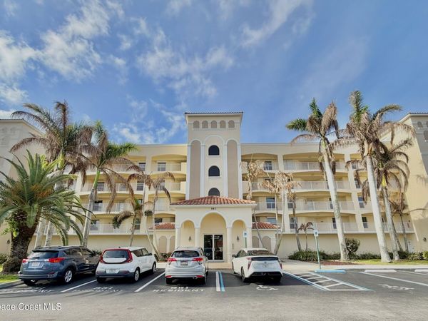 551 Casa Bella Drive, Unit 204, Cape Canaveral, FL 32920