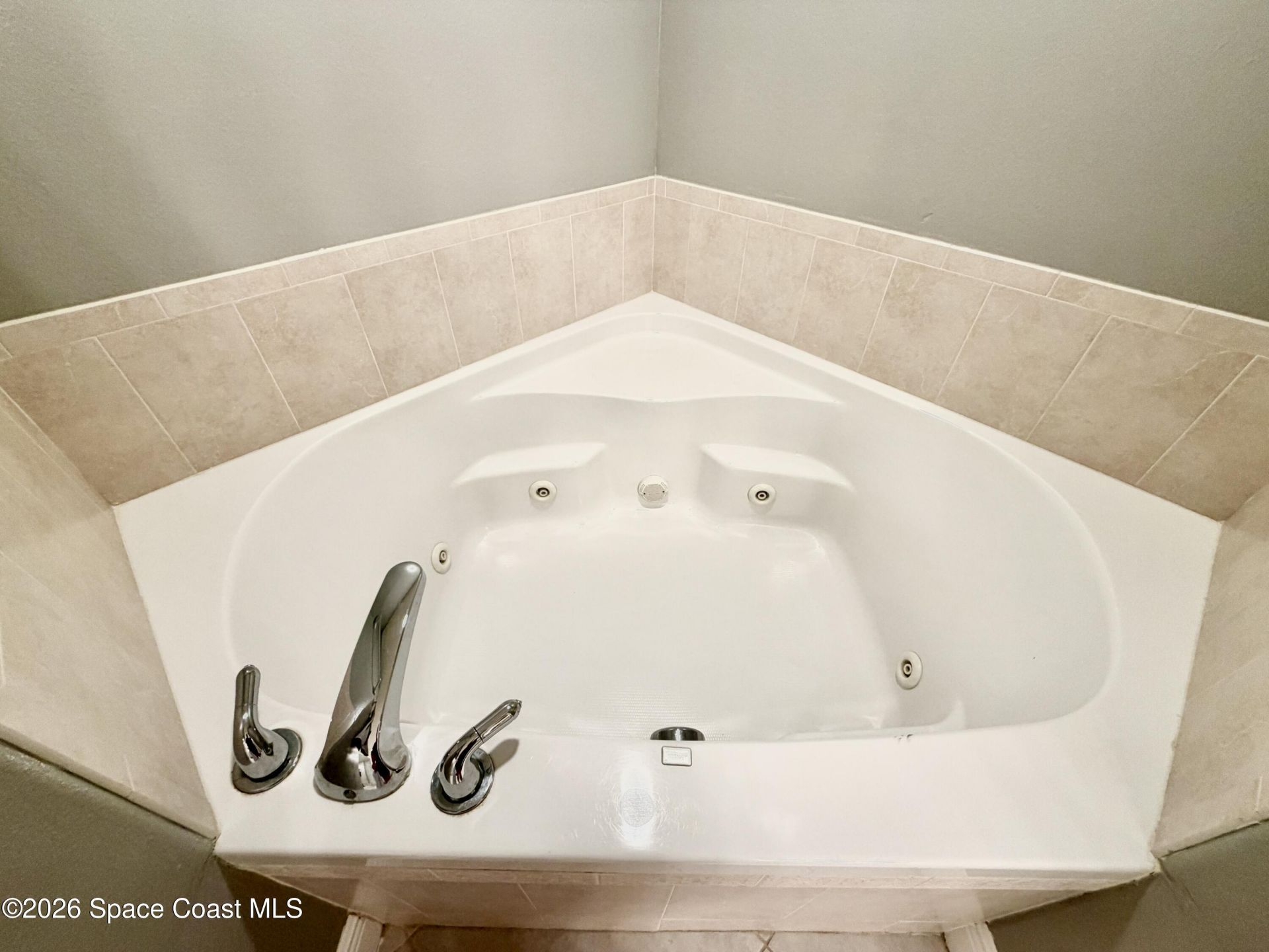 551 Casa Bella Drive, Unit 204, Cape Canaveral, FL 32920 Photo