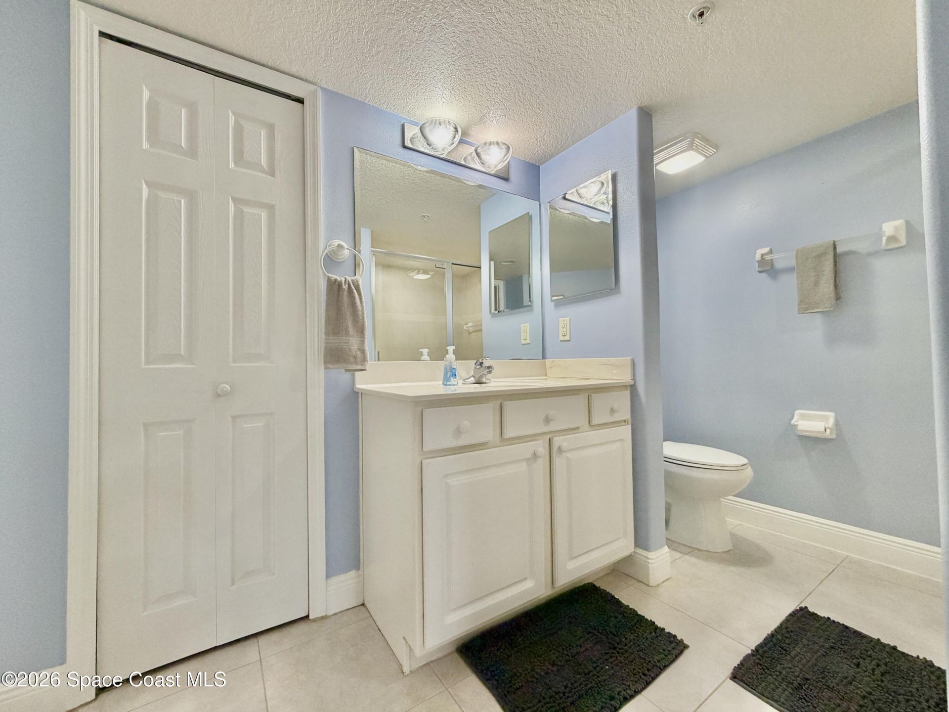 551 Casa Bella Drive, Unit 204, Cape Canaveral, FL 32920 Photo