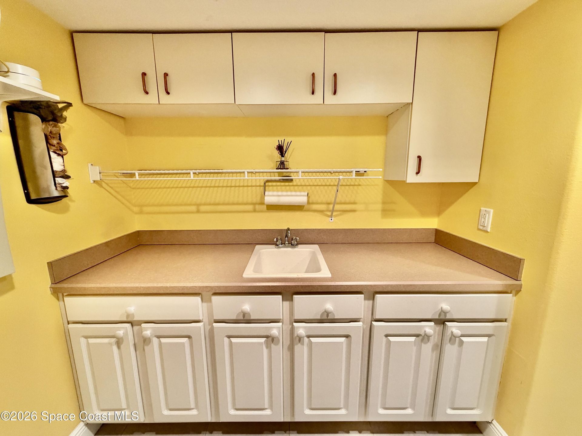 551 Casa Bella Drive, Unit 204, Cape Canaveral, FL 32920 Photo