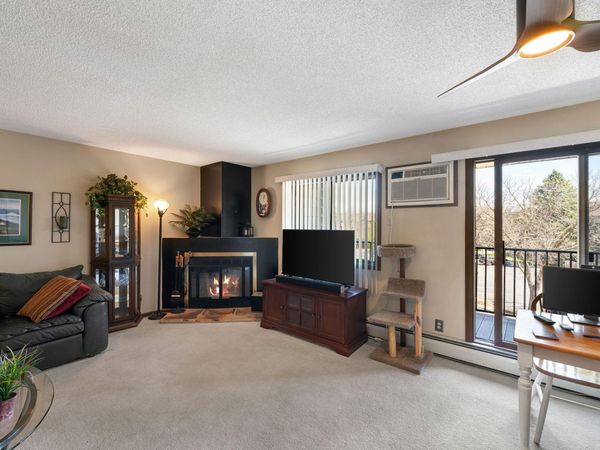 7601 W 101st Street, Unit 302, Bloomington, MN 55438