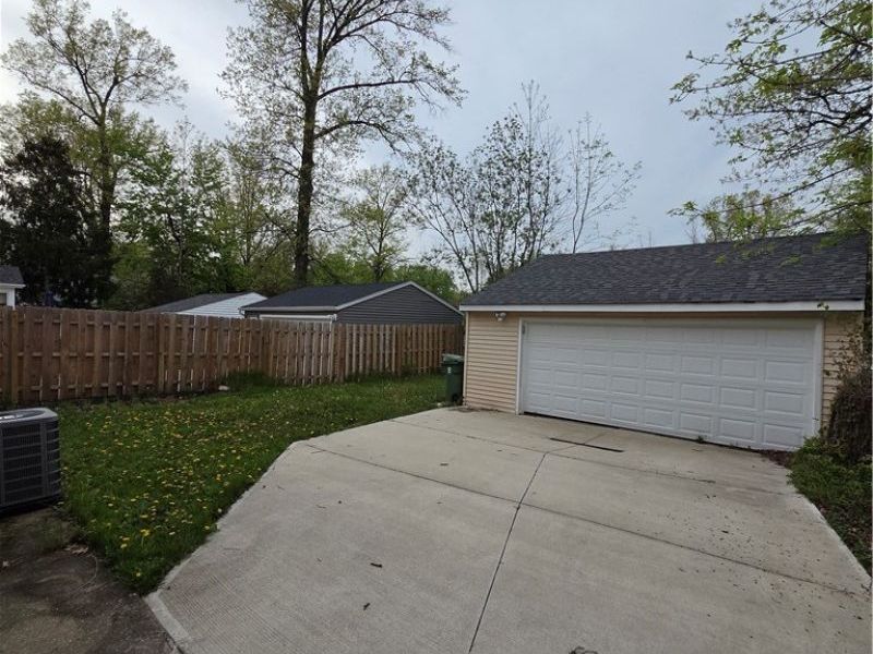 35821 Meyer Avenue, Eastlake, OH 44095 Photo 22
