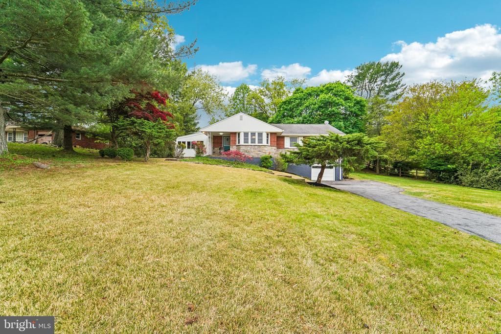 1905 Cedar Circle Drive, Baltimore, MD 21228 Main Photo