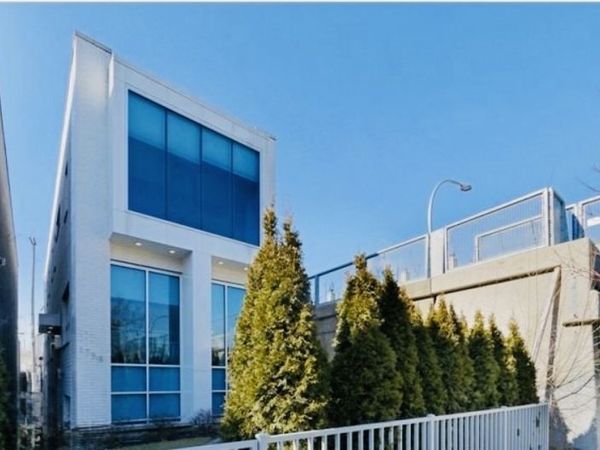 1758 N Rockwell Street, Chicago, IL 60647