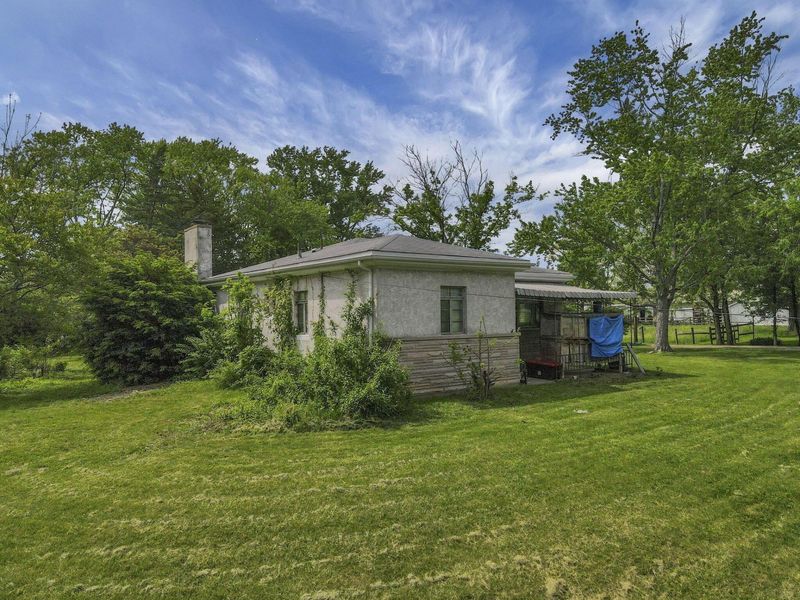 380 Gender Road, Canal Winchester, OH 43110 Photo 1