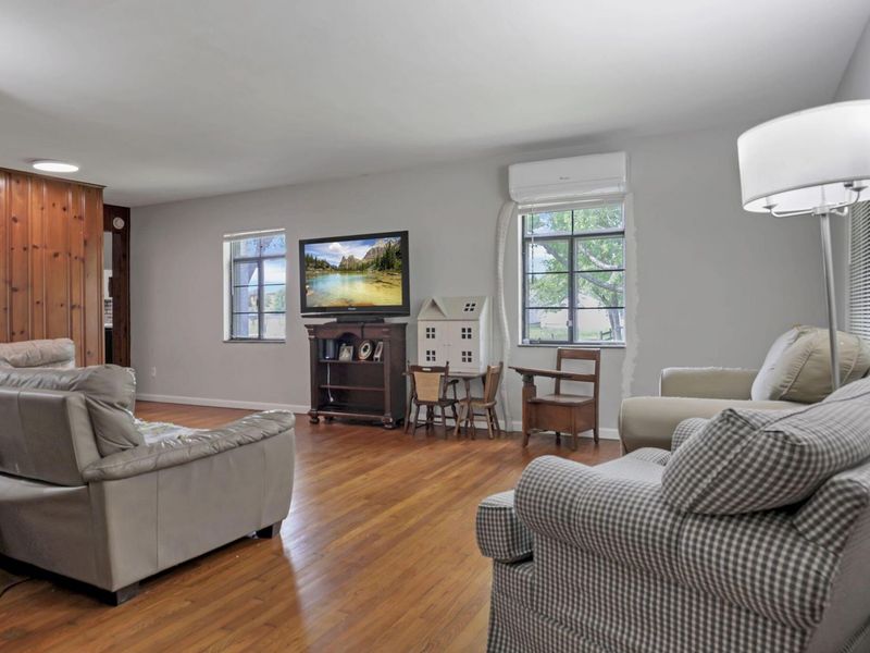 380 Gender Road, Canal Winchester, OH 43110 Photo 9