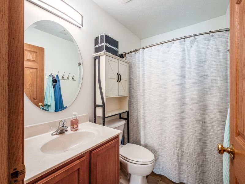 6865 Manor Crest Lane, Canal Winchester, OH 43110 Photo 13