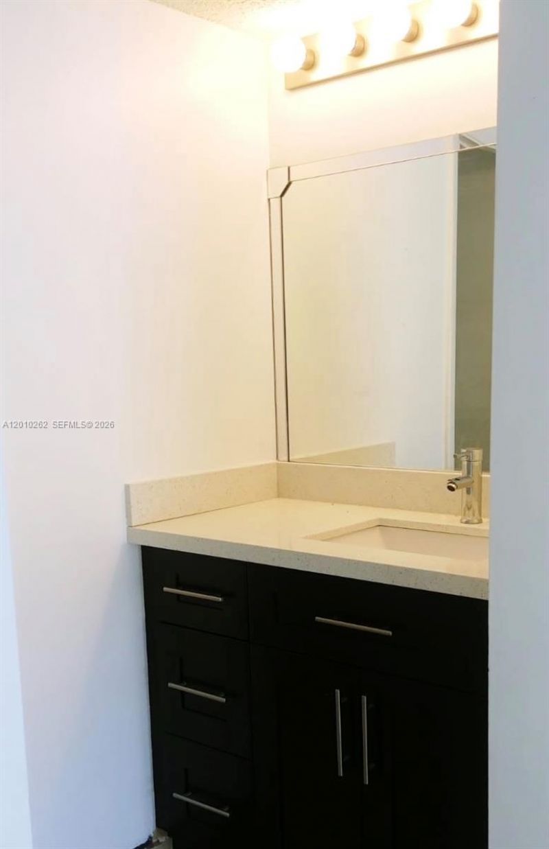 8590 SW 212th St, Unit 303, Cutler Bay, FL 33189 Photo