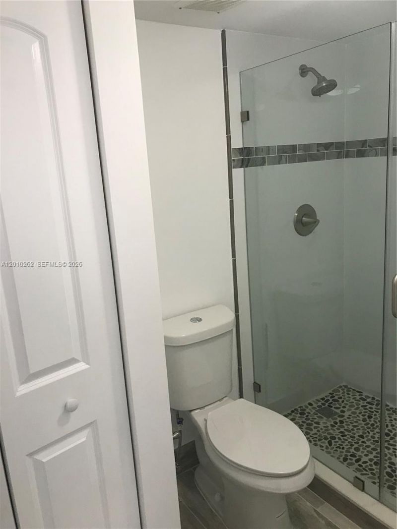 8590 SW 212th St, Unit 303, Cutler Bay, FL 33189 Photo