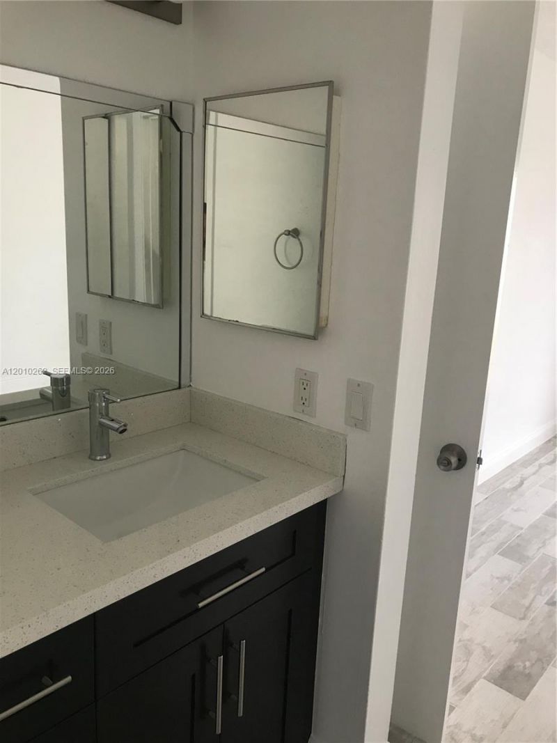 8590 SW 212th St, Unit 303, Cutler Bay, FL 33189 Photo