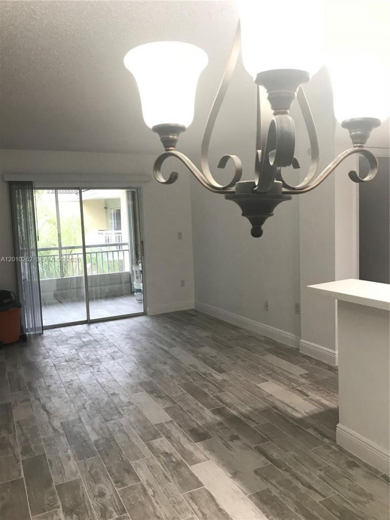 8590 SW 212th St, Unit 303, Cutler Bay, FL 33189 Photo