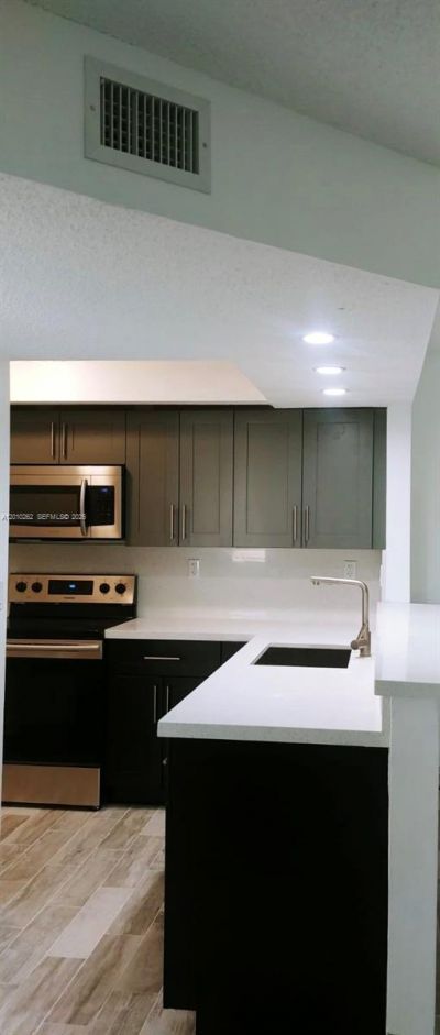 8590 SW 212th St, Unit 303, Cutler Bay, FL 33189 Photo