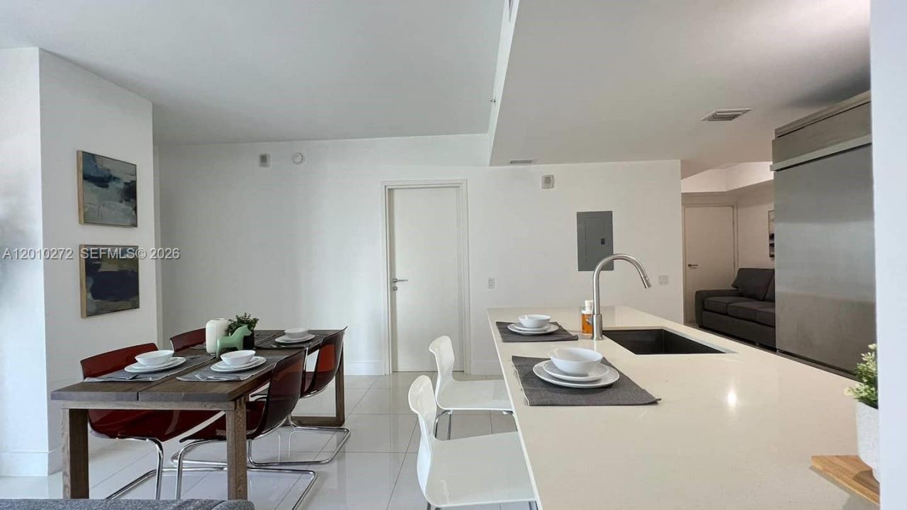 1300 Brickell Bay Dr, Unit 3400, Miami, FL 33131 Photo