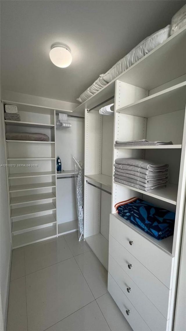1300 Brickell Bay Dr, Unit 3400, Miami, FL 33131 Photo