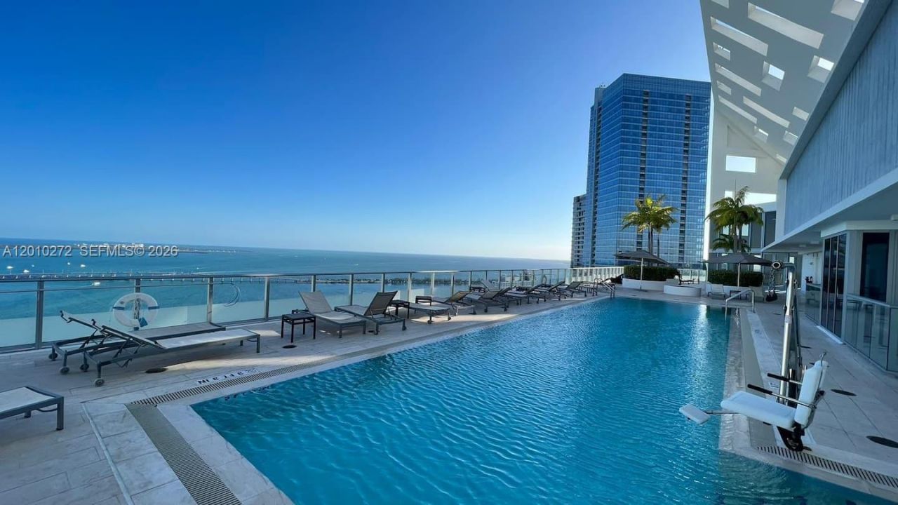 1300 Brickell Bay Dr, Unit 3400, Miami, FL 33131 Photo