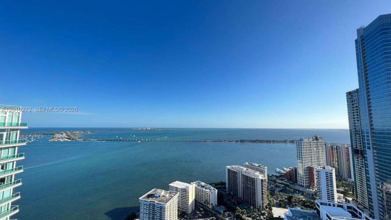 1300 Brickell Bay Dr, Unit 3400, Miami, FL 33131 Photo