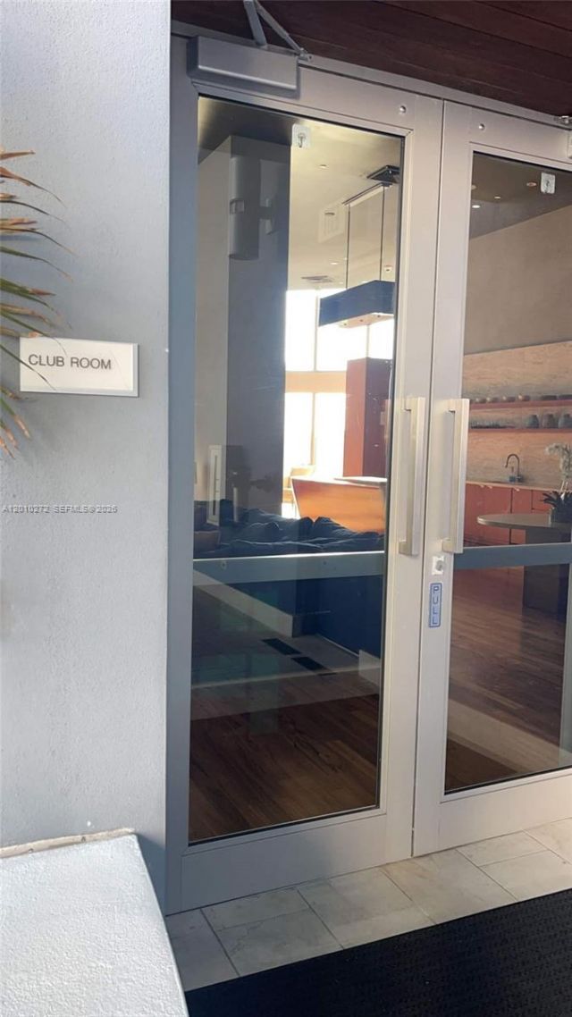 1300 Brickell Bay Dr, Unit 3400, Miami, FL 33131 Photo