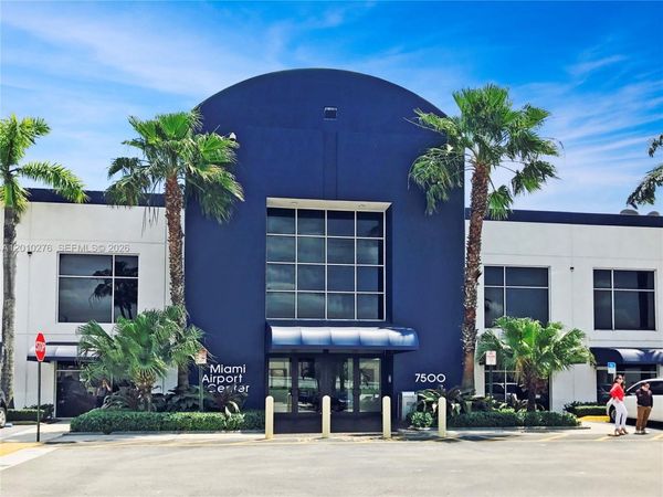 7500 NW 25th St , Unit 245, Miami, FL 33122