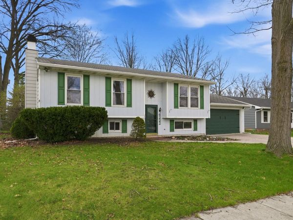 6222 Bridlewood Drive, Fort Wayne, IN 46835