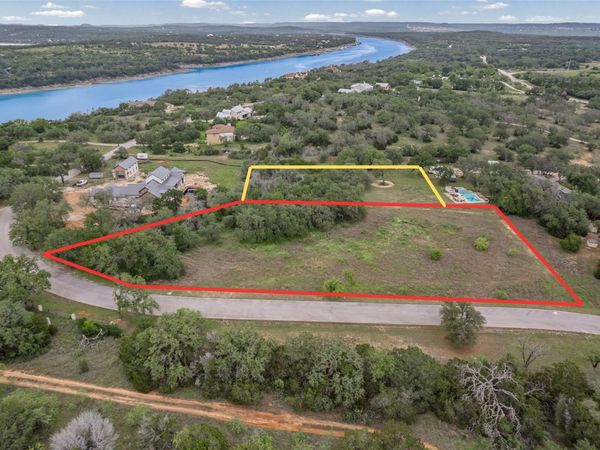 1449 Las Entradas DR , Spicewood, TX 78669