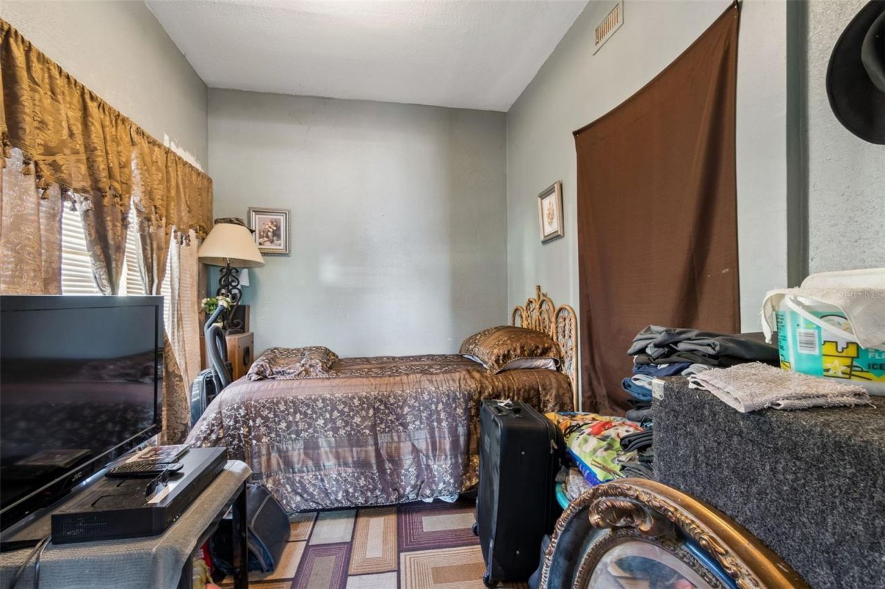 1033 19th Avenue S, Saint Petersburg, FL 33705 Photo
