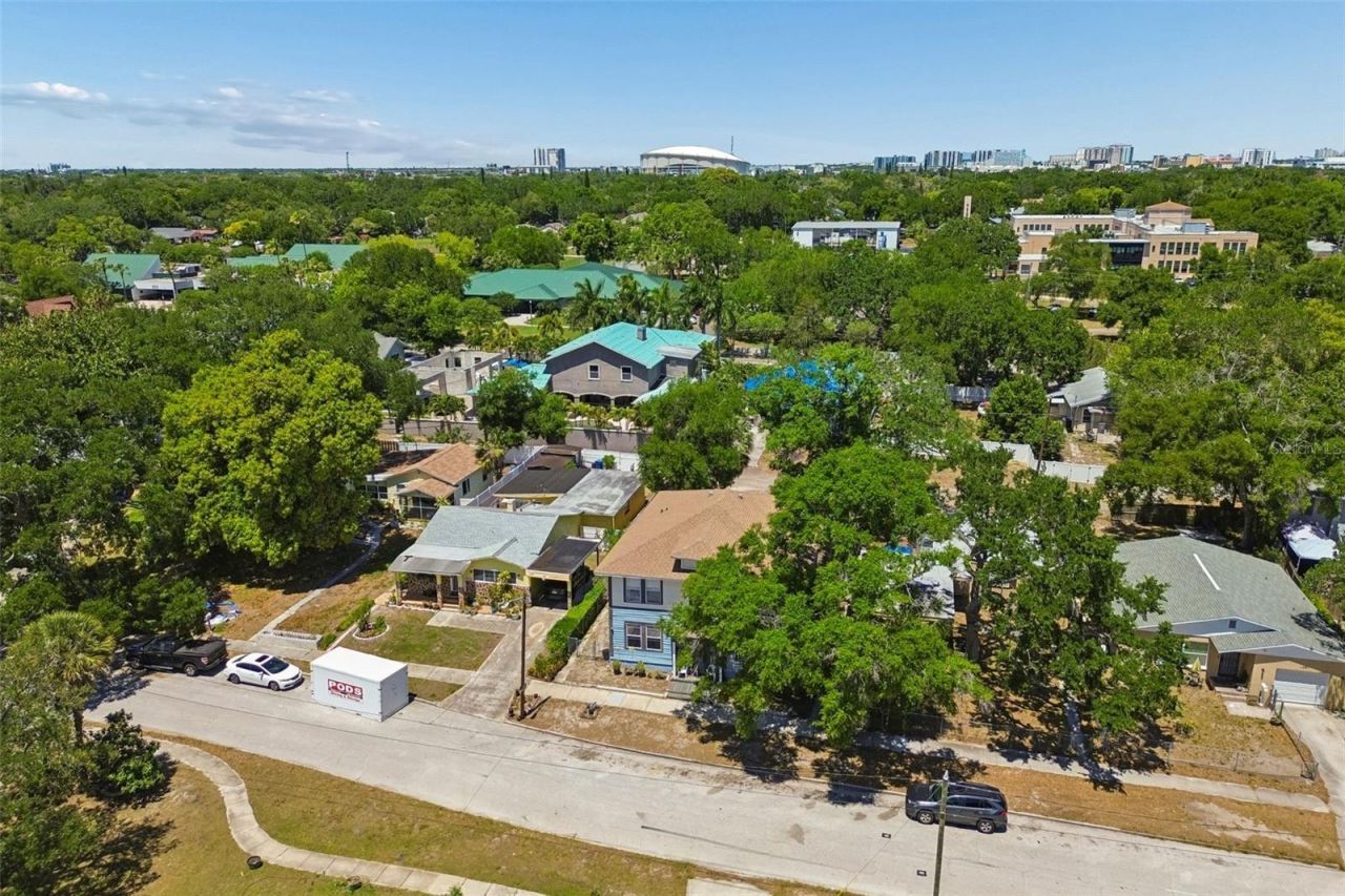 1033 19th Avenue S, Saint Petersburg, FL 33705 Photo