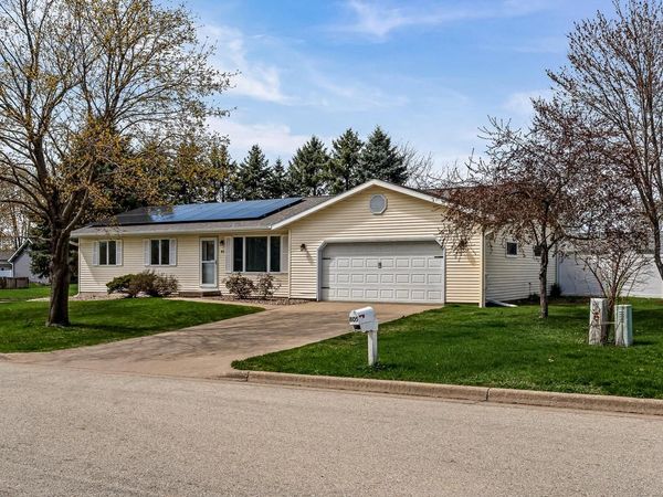 805 Harvest PLACE, Holmen, WI 54636