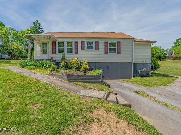 305 Dahlia Drive, Knoxville, TN 37918