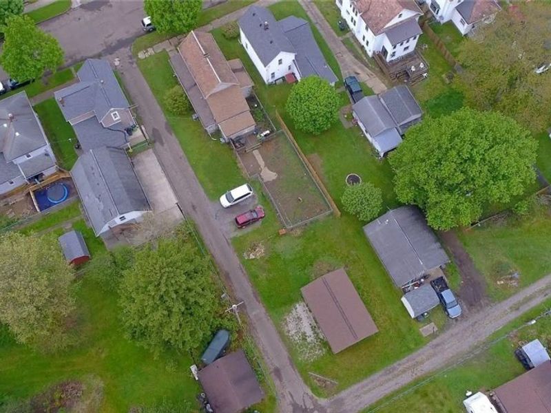 146 W 8th Street, Dover, OH 44622 Photo 8