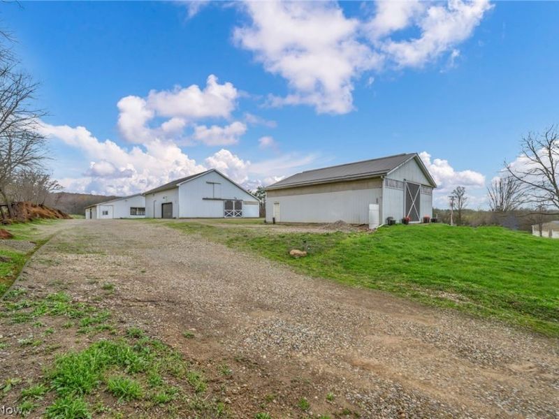 4020 Faircrest Street SW, Canton, OH 44706 Photo 5