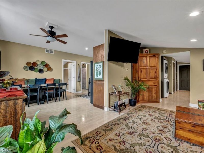 4020 Faircrest Street SW, Canton, OH 44706 Photo 6