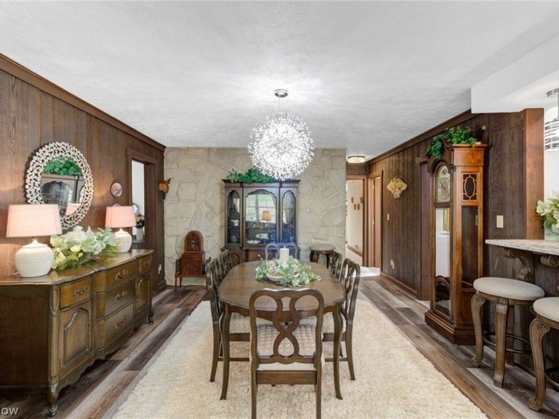 411 E Mohawk Drive , Malvern, OH 44644 Photo 12