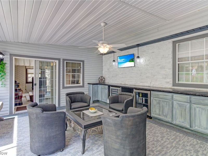 411 E Mohawk Drive , Malvern, OH 44644 Photo 18