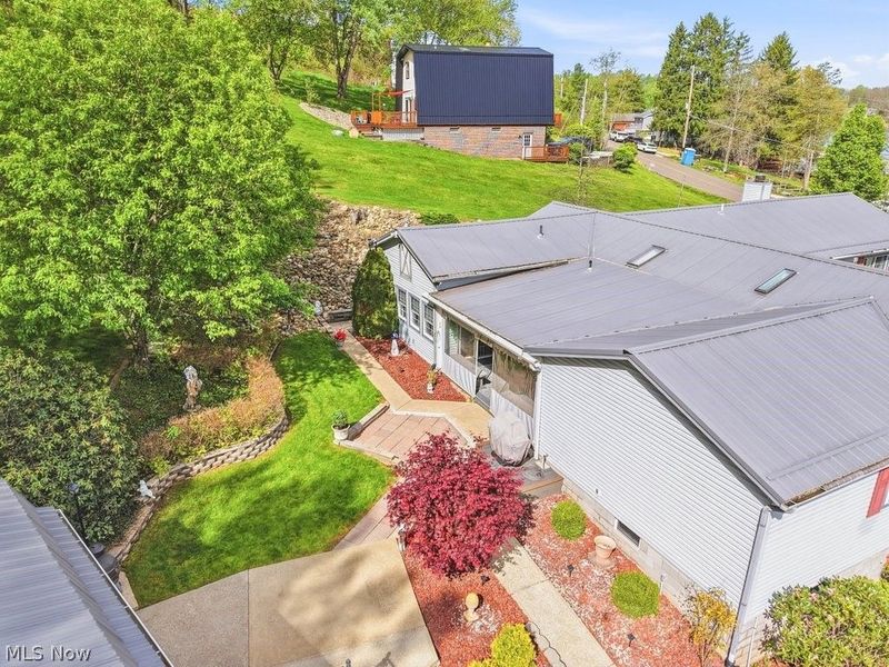 411 E Mohawk Drive , Malvern, OH 44644 Photo 47