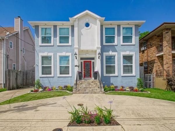 1371 AVIATORS Street, New Orleans, LA 70122
