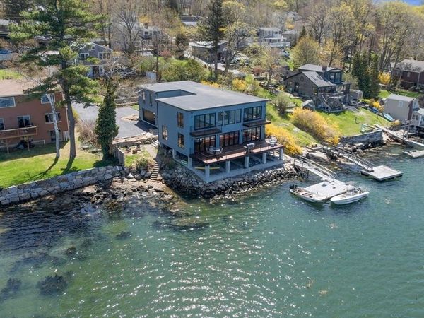 498 Washington St, Gloucester, MA 01930