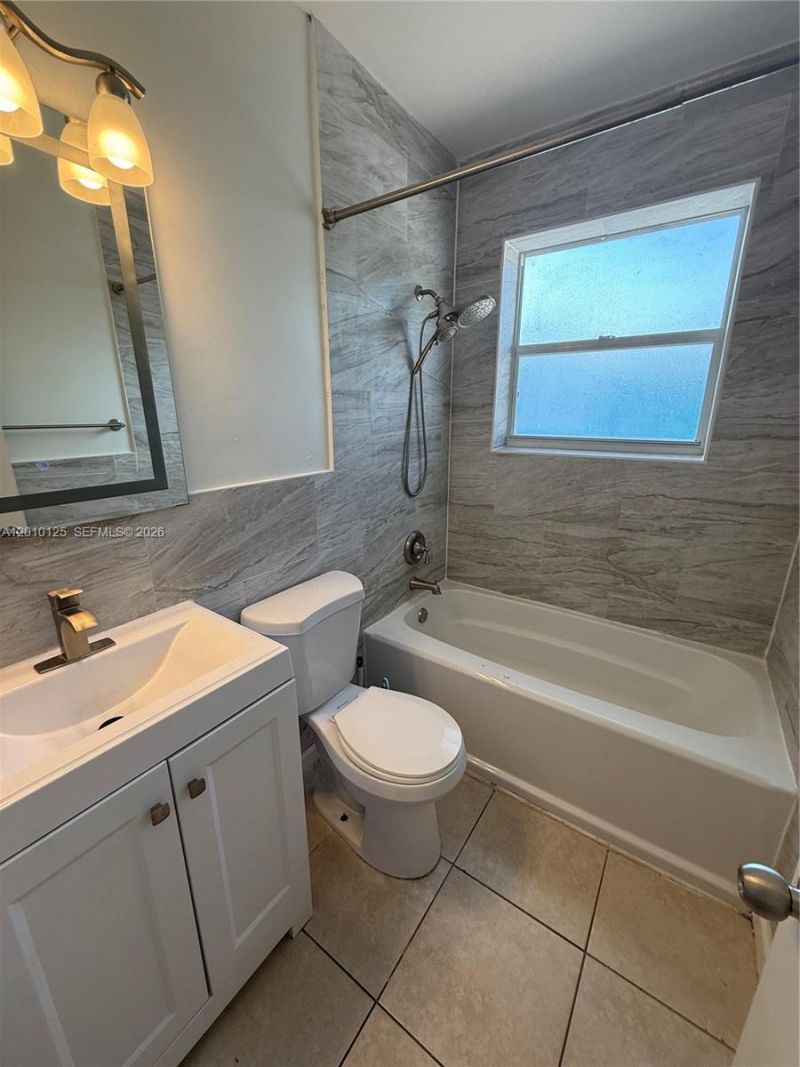 1619 Shenandoah St, Hollywood, FL 33020 Photo
