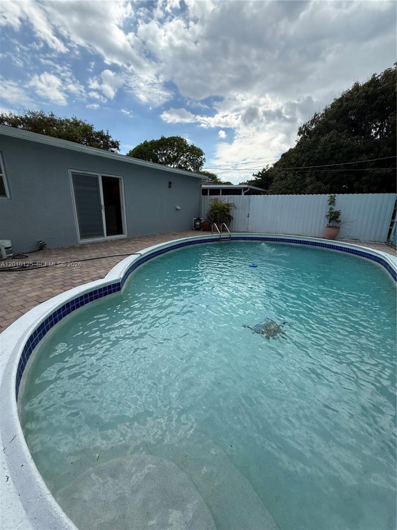 1619 Shenandoah St, Hollywood, FL 33020 Photo