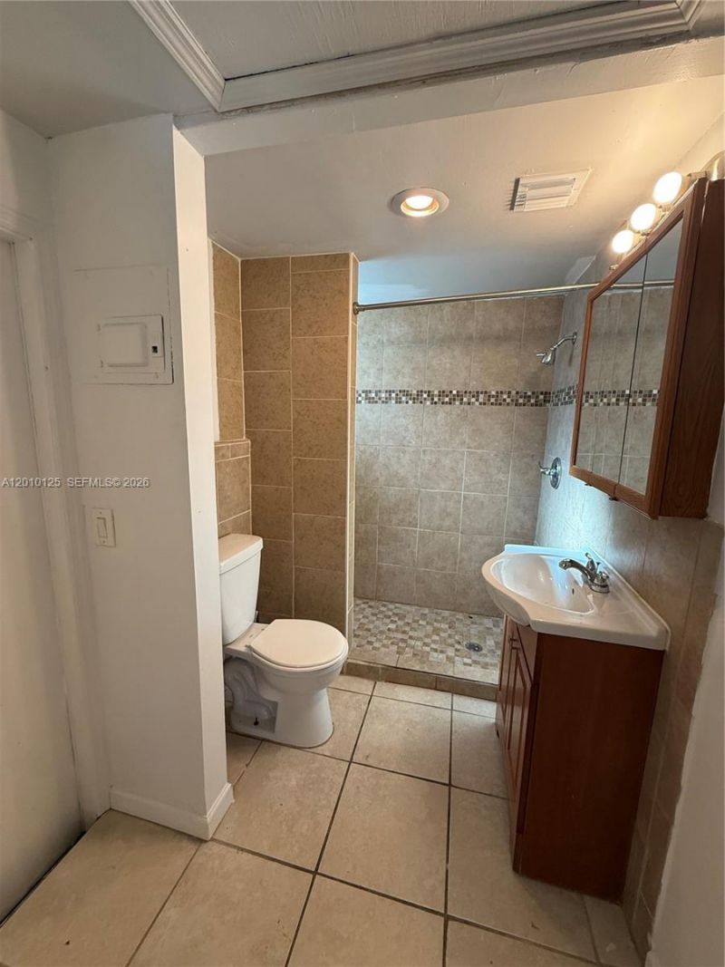 1619 Shenandoah St, Hollywood, FL 33020 Photo