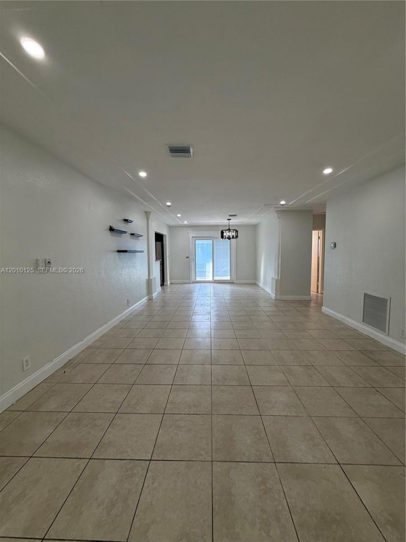 1619 Shenandoah St, Hollywood, FL 33020 Photo