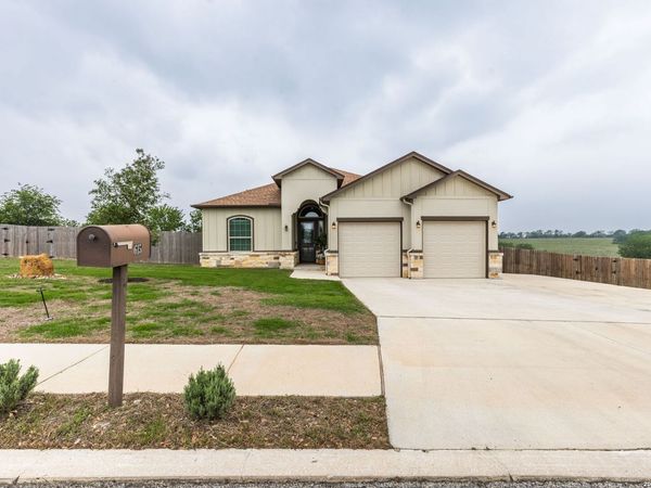 615 ABBOTT RDG, St Hedwig, TX 78152