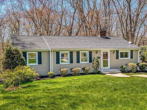10 Country Club Drive, Walpole, MA 02081