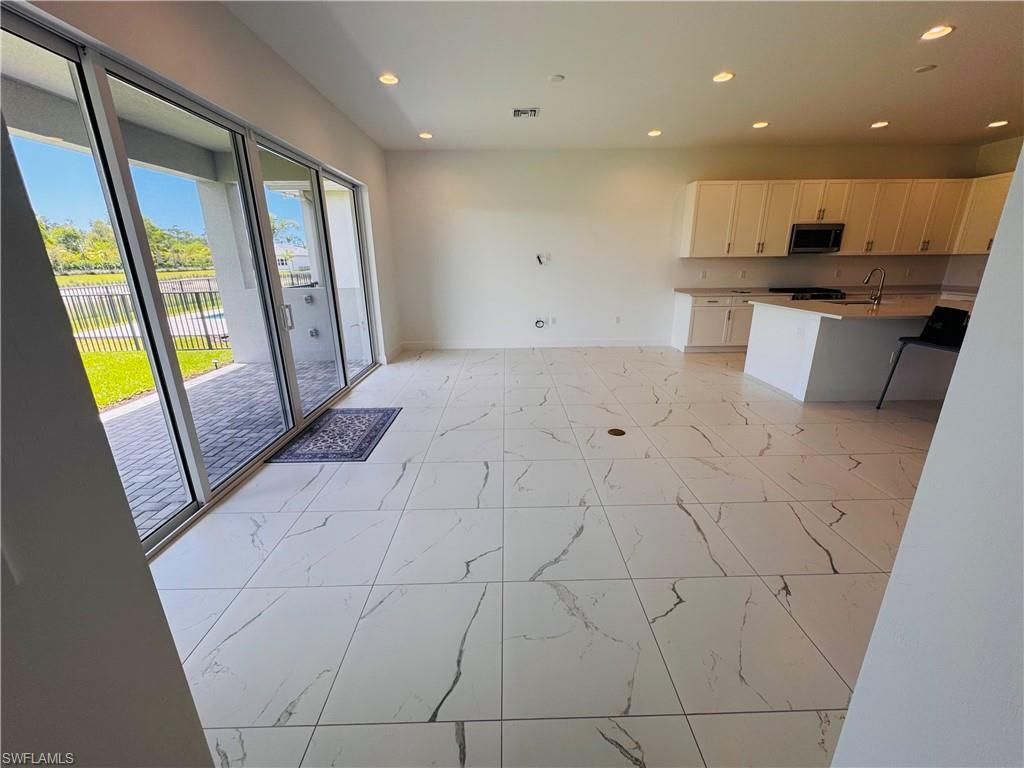 2864 Bloomfield Way, Naples, FL 34116 Photo