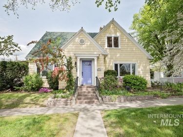 221 7th Avenue, Lewiston, ID 83501