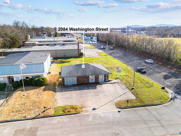2084 Washington Street, Huntsville, AL 35801