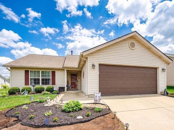 61 W Persimmon Drive, Hamilton, OH 45013