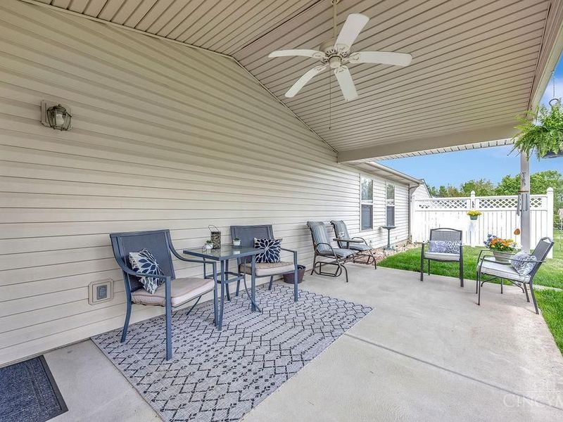 61 W Persimmon Drive, Hamilton, OH 45013 Photo 5